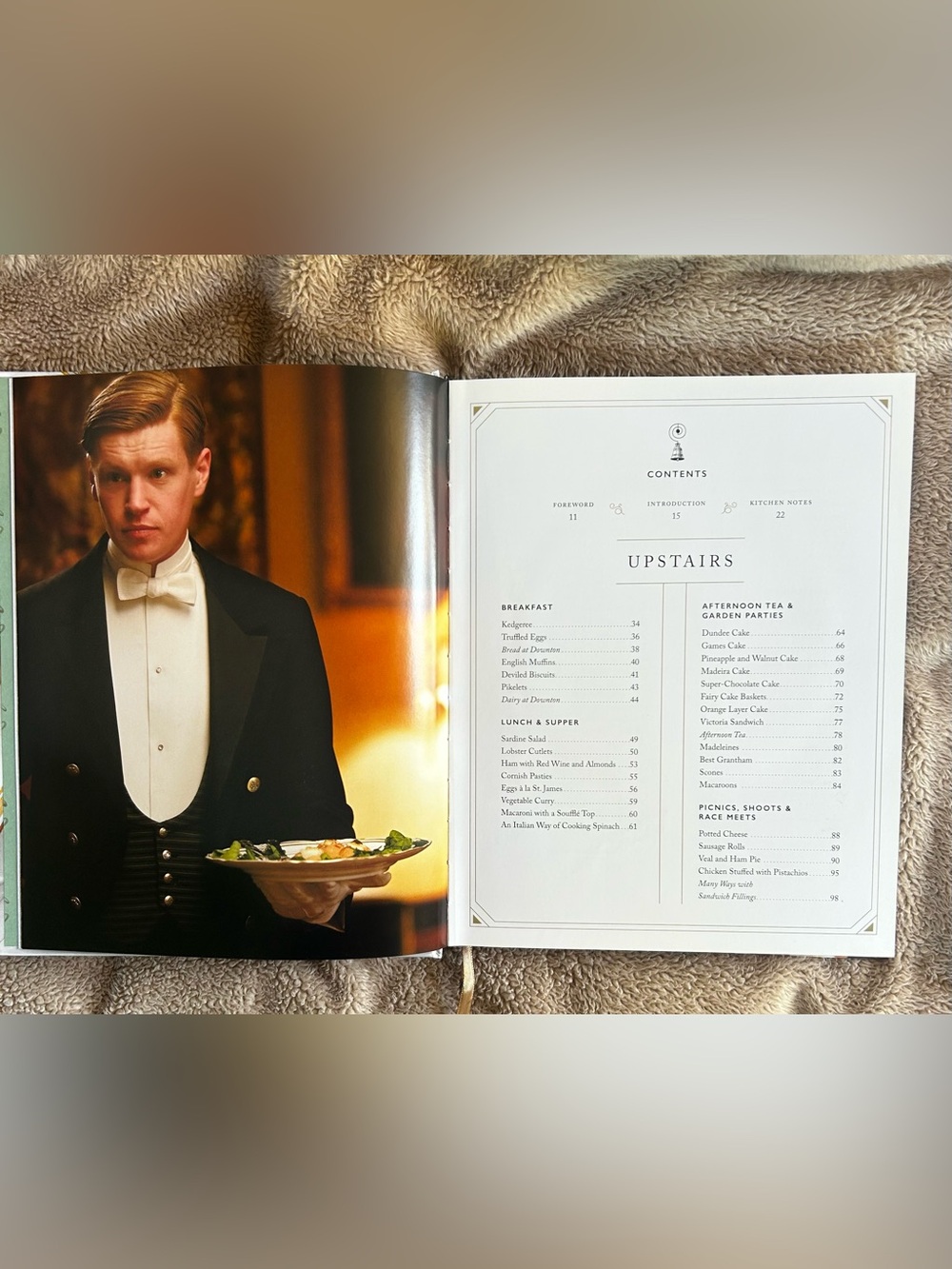 Downton Abbey Cookbook by Annie Gray - beautiful and fun for fans! - Picture 5 of 7